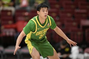 俄勒岡大學主帥：林葳出手太快 選擇糟糕 之前打CBA不重視防守